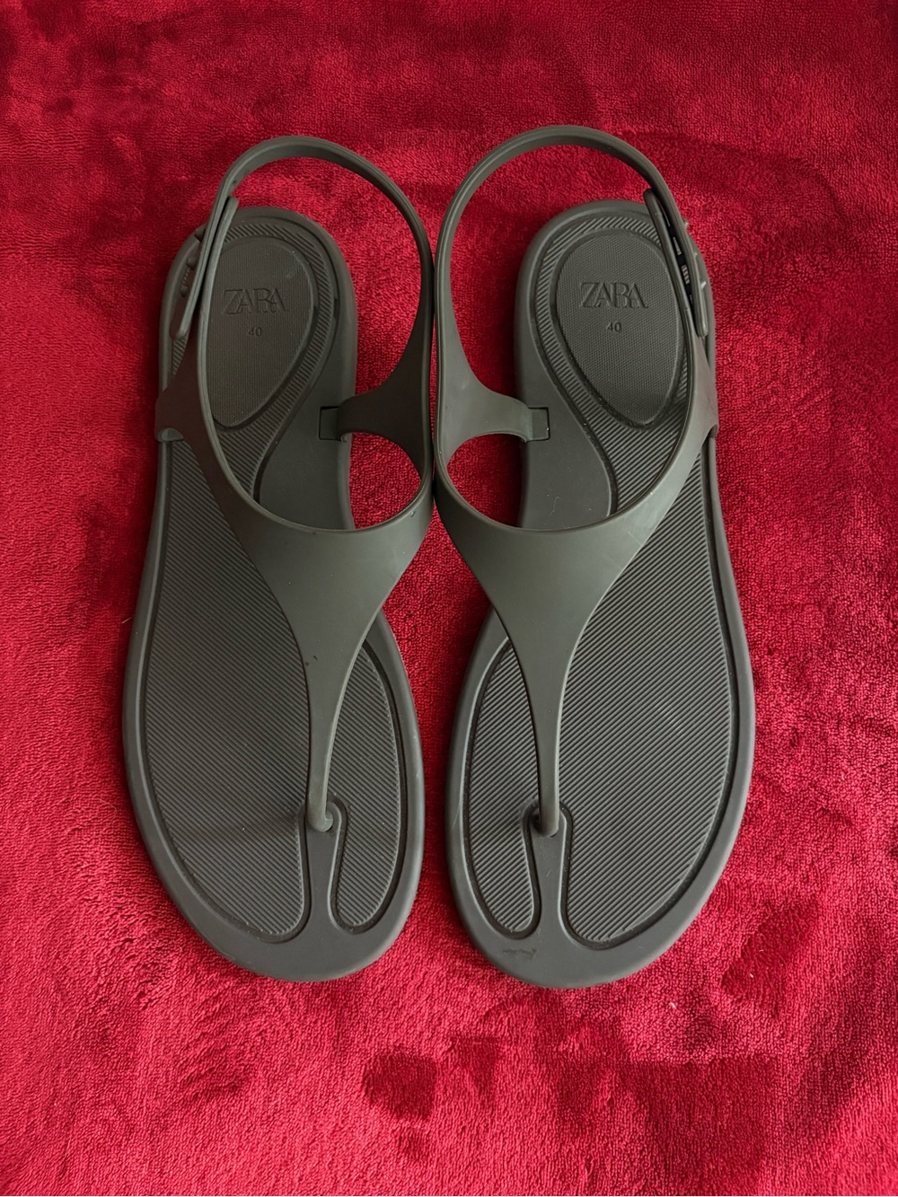 ZARA Rubberized Flat Sandals Size 40 US 9